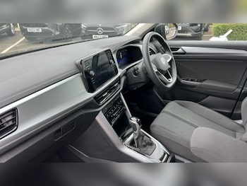 Used Volkswagen T-Roc 2024 for sale - 75467417: Photo