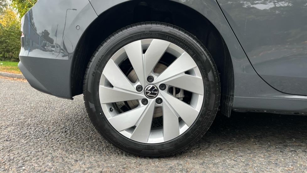 Used Volkswagen Golf 2025 for sale - 76328389: Photo 5