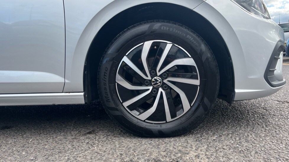 Used Volkswagen Polo 2023 for sale - 76870611: Photo 20