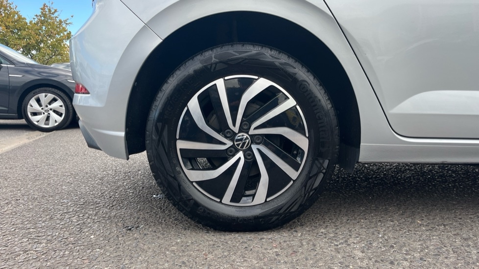 Used Volkswagen Polo 2023 for sale - 76870611: Photo 5