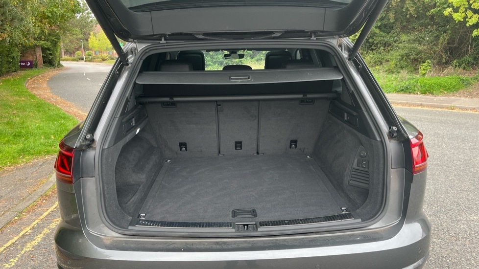 Used Volkswagen Touareg 2021 for sale - 76124344: Photo 16