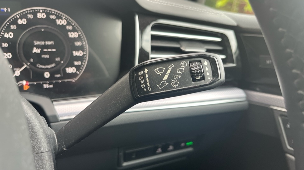Used Volkswagen Touareg 2021 for sale - 76124344: Photo 31