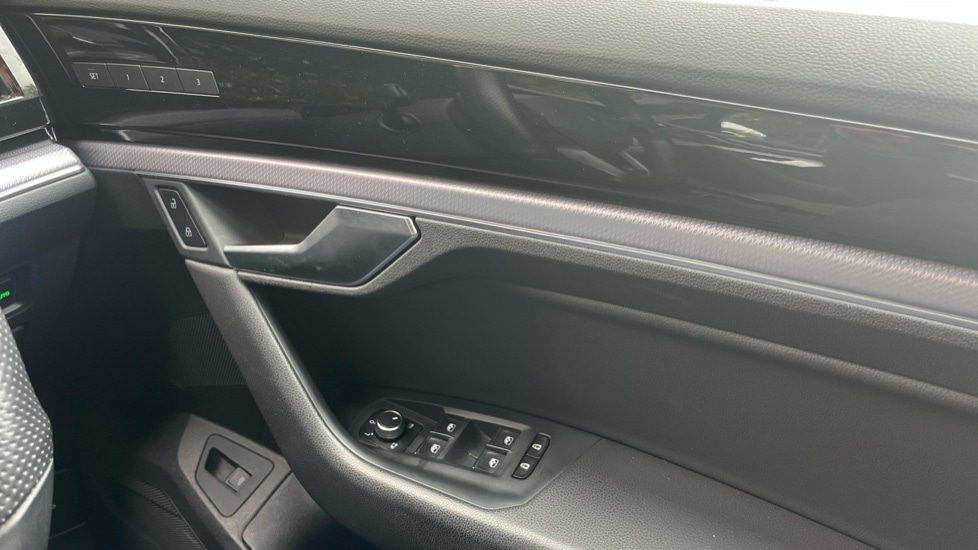 Used Volkswagen Touareg 2021 for sale - 76124344: Photo 36