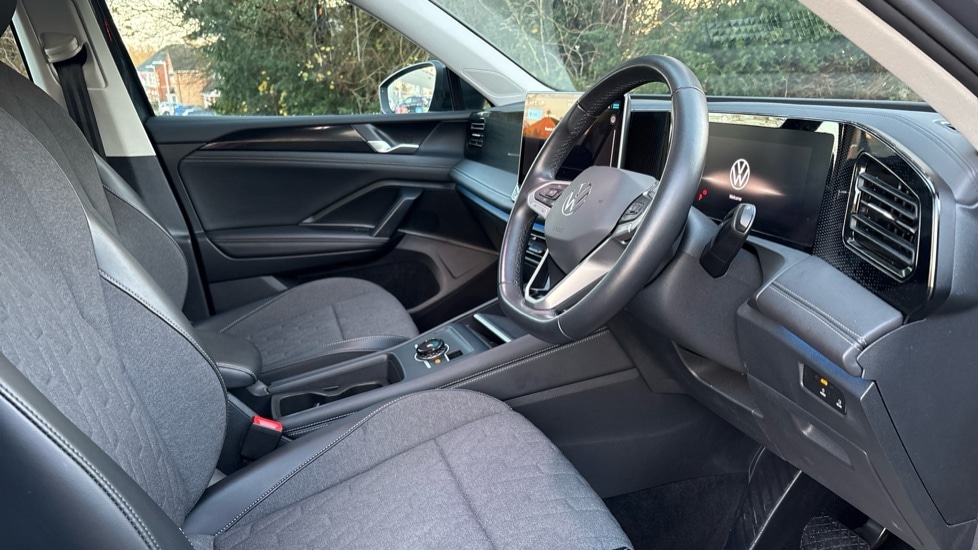 Used Volkswagen Tiguan 2024 for sale - 76928085: Photo 26