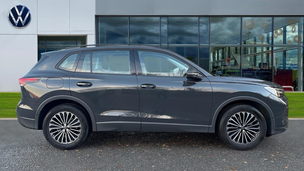 Used Volkswagen Tiguan 2024 for sale - 76928085: Photo 4