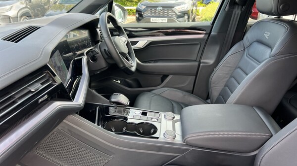 Used Volkswagen Touareg 2023 for sale - 75467580: Photo 28