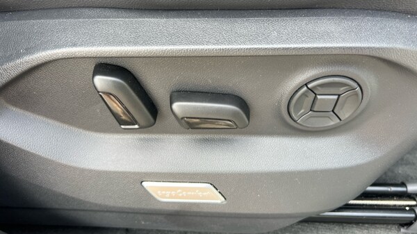 Used Volkswagen Touareg 2023 for sale - 75467580: Photo 35