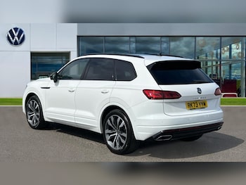 Used Volkswagen Touareg 2023 for sale - 75467580: Photo