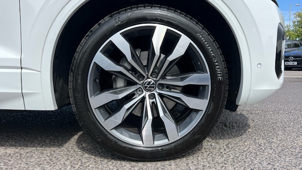 Used Volkswagen Touareg 2023 for sale - 75467580: Photo 5