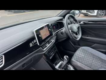 Used Volkswagen T-Roc 2023 for sale - 74832206: Photo