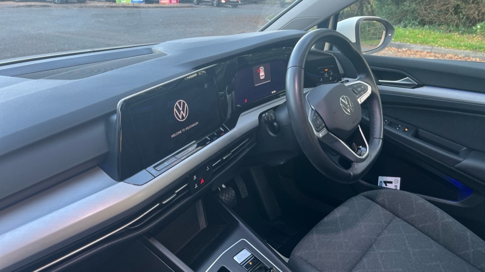 Used Volkswagen Golf 2023 for sale - 76873132: Photo 2