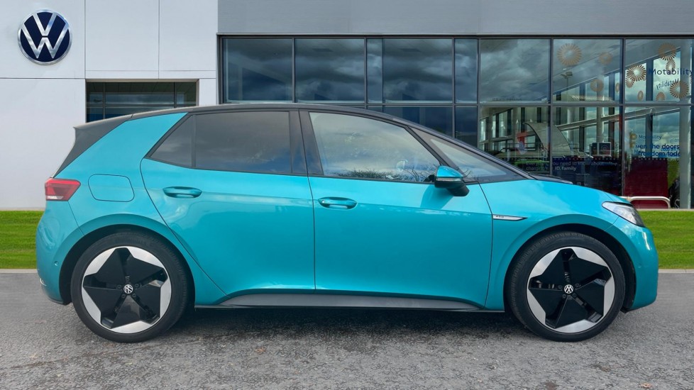 Used Volkswagen ID.3 2025 for sale - 76602959: Photo 4