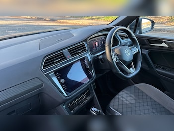 Used Volkswagen Tiguan 2021 for sale - 77010423: Photo