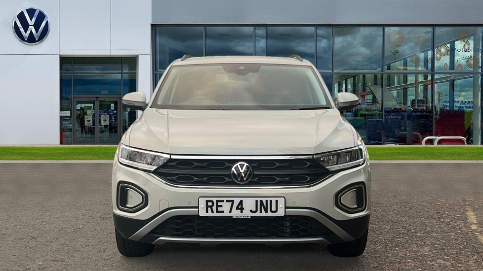 Used Volkswagen T-Roc 2024 for sale - 76731568: Photo 10