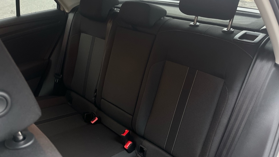 Used Volkswagen T-Roc 2024 for sale - 76731568: Photo 15