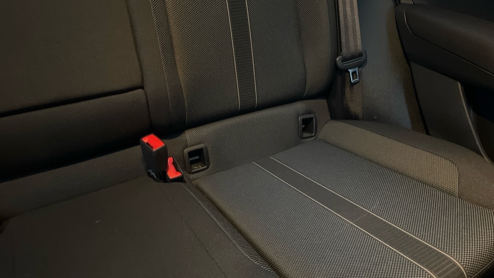 Used Volkswagen T-Roc 2024 for sale - 76731568: Photo 35