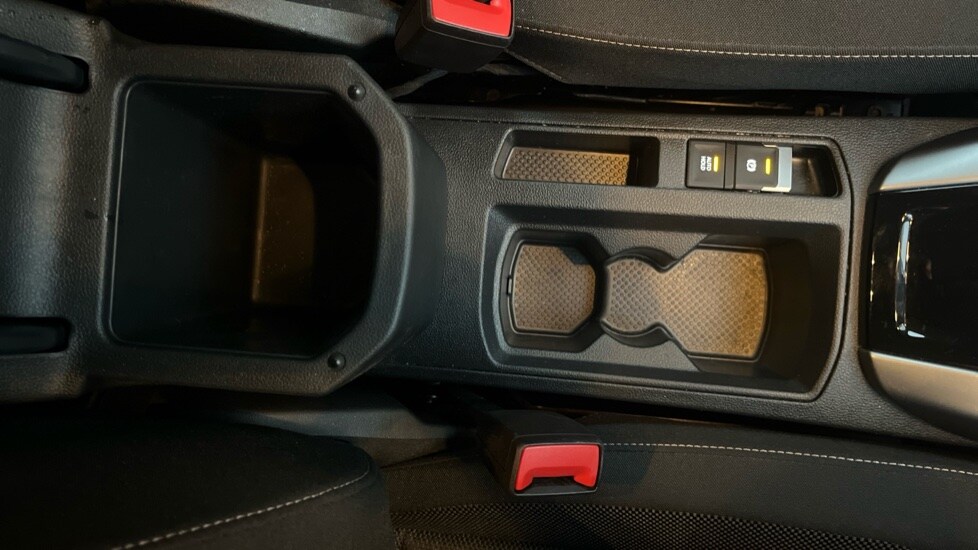 Used Volkswagen T-Roc 2024 for sale - 76731568: Photo 36