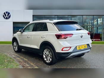 Used Volkswagen T-Roc 2024 for sale - 76731568: Photo