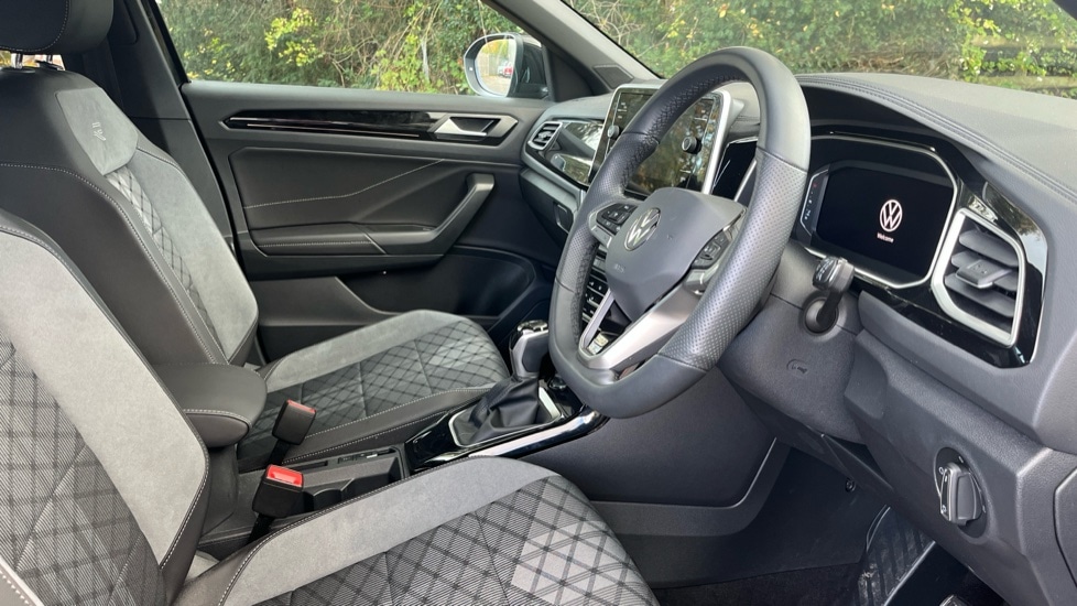 Used Volkswagen T-Roc 2025 for sale - 76873724: Photo 26