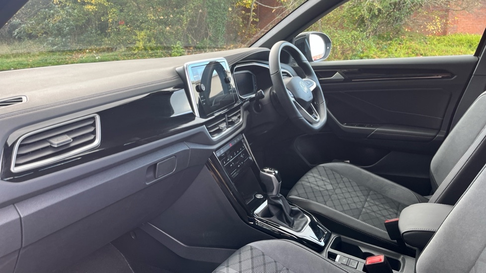 Used Volkswagen T-Roc 2025 for sale - 76873724: Photo 28