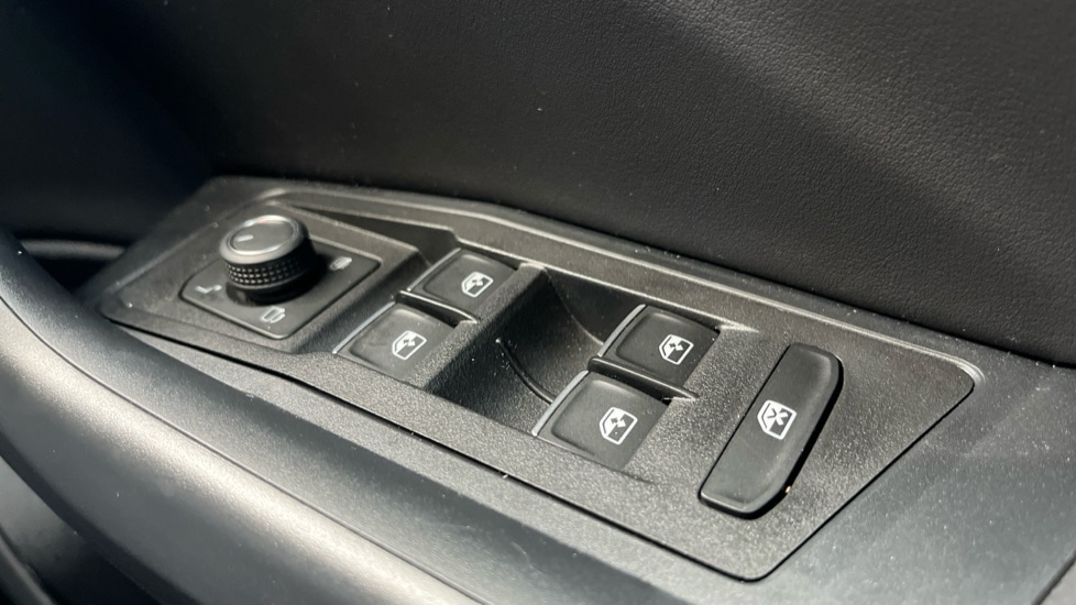 Used Volkswagen T-Roc 2025 for sale - 76873724: Photo 38