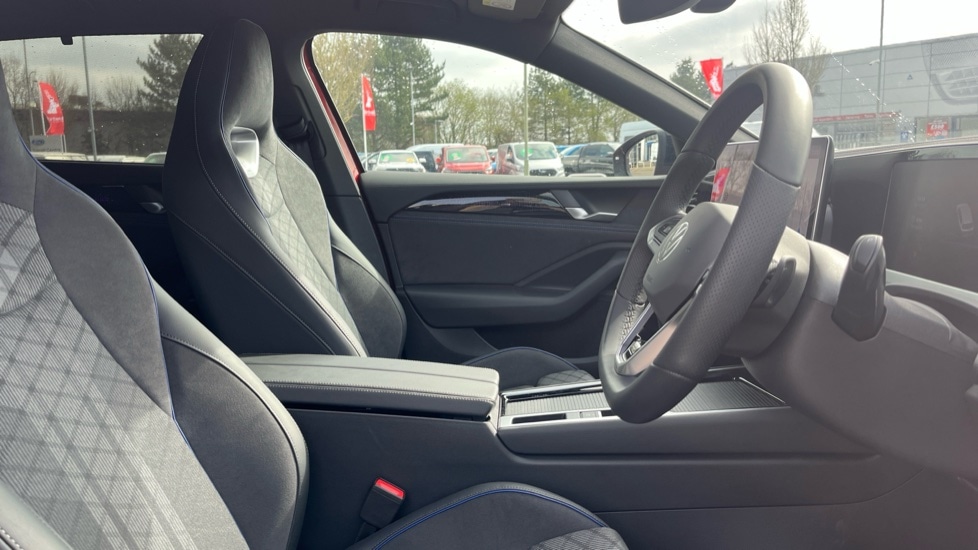 Used Volkswagen Passat 2025 for sale - 76452299: Photo 26