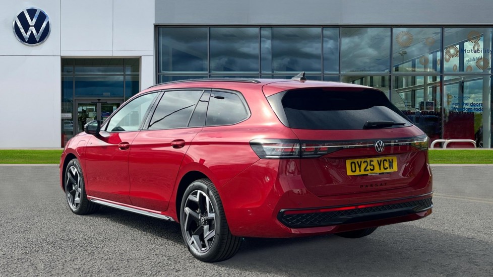 Used Volkswagen Passat 2025 for sale - 76452299: Photo 3