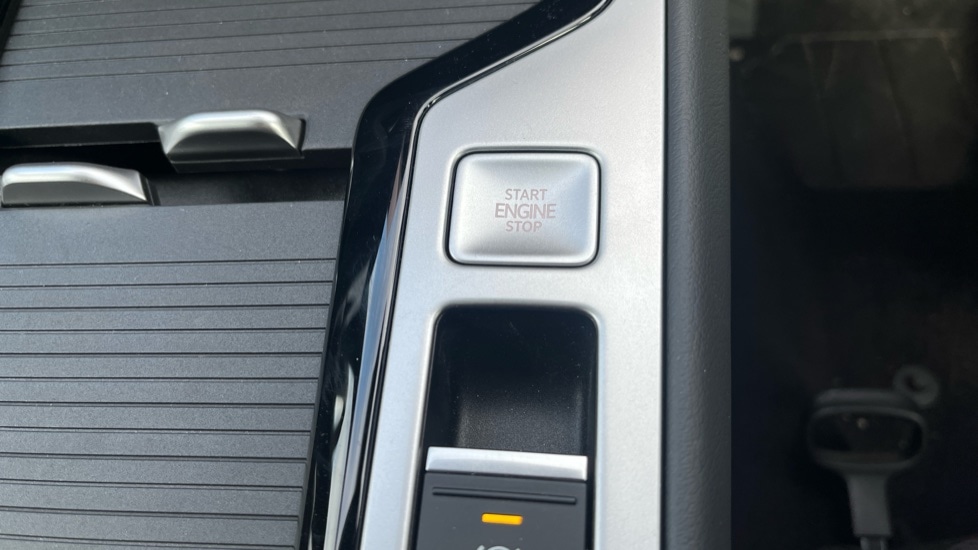 Used Volkswagen Passat 2025 for sale - 76452299: Photo 36