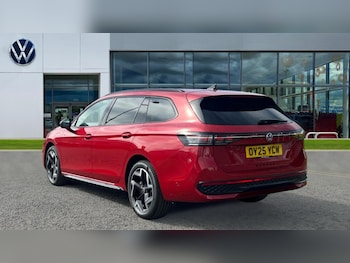 Used Volkswagen Passat 2025 for sale - 76452299: Photo