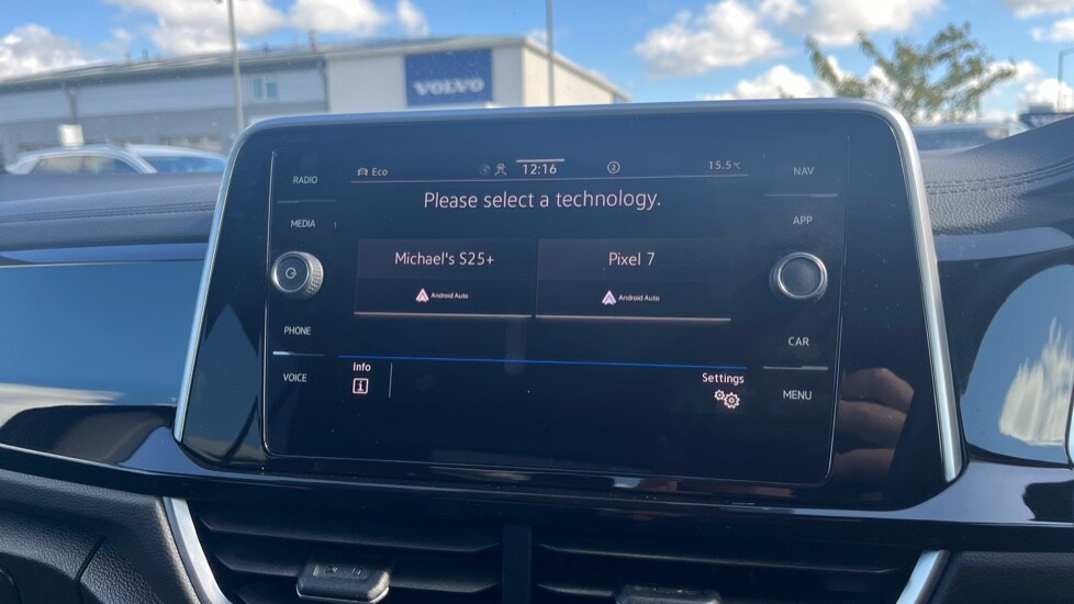 Used Volkswagen T-Roc 2023 for sale - 76007671: Photo 33