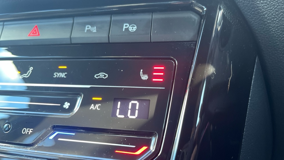 Used Volkswagen T-Roc 2023 for sale - 76007671: Photo 34