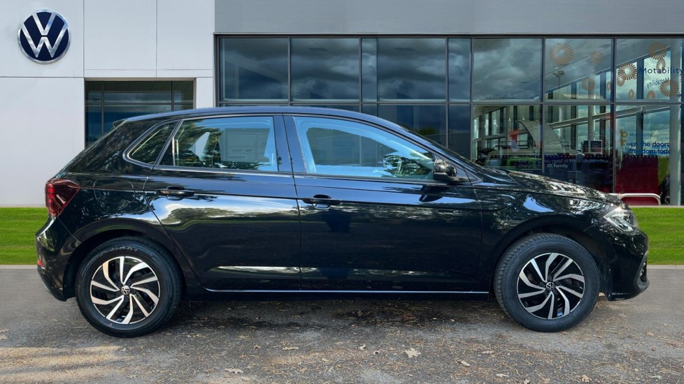 Used Volkswagen Polo 2023 for sale - 76870608: Photo 4