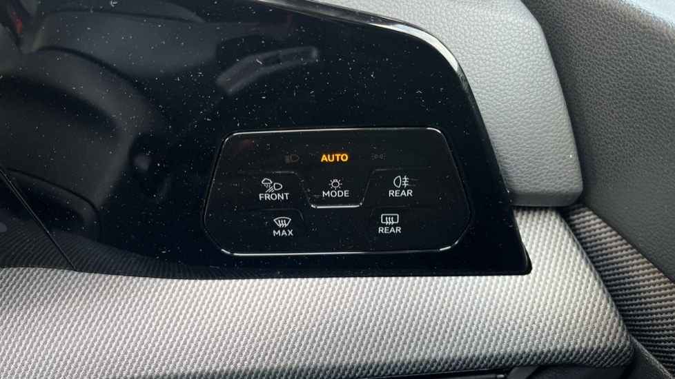 Used Volkswagen Golf 2025 for sale - 76927850: Photo 38