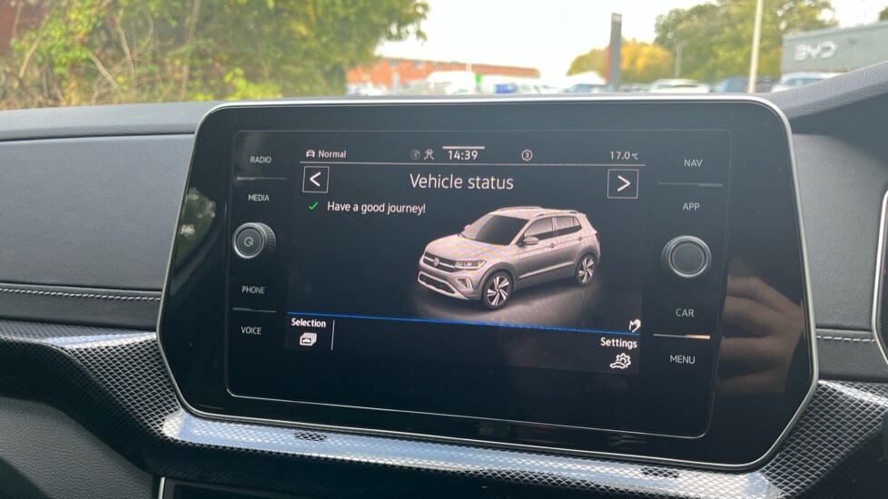 Used Volkswagen T-Cross 2024 for sale - 76112234: Photo 27