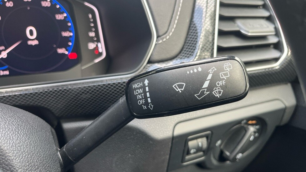 Used Volkswagen T-Cross 2024 for sale - 76112234: Photo 32