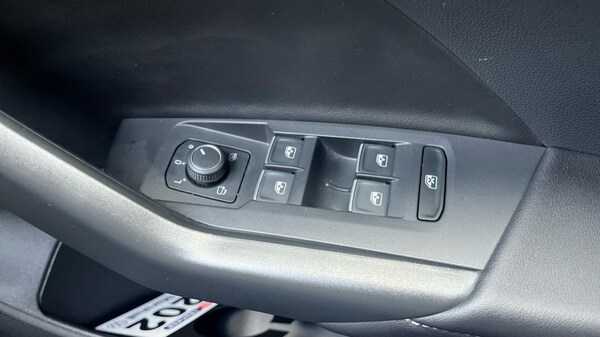 Used Volkswagen T-Cross 2024 for sale - 76112234: Photo 39