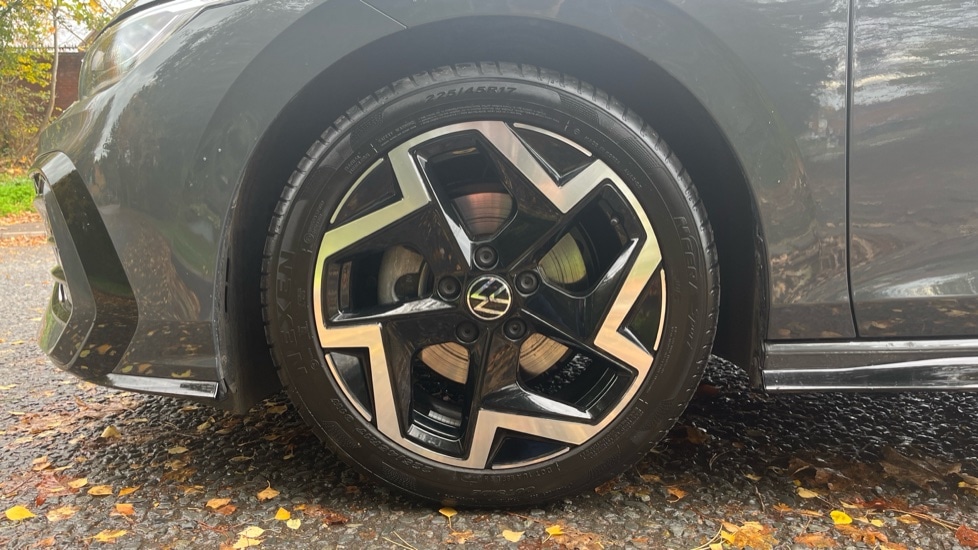 Used Volkswagen Golf 2025 for sale - 76873855: Photo 18