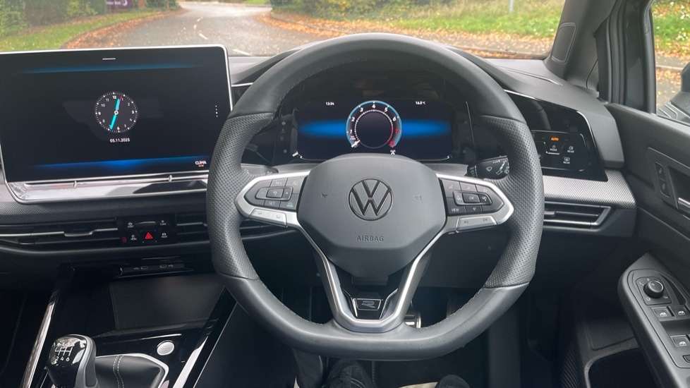 Used Volkswagen Golf 2025 for sale - 76873855: Photo 27