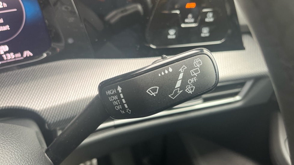 Used Volkswagen Golf 2025 for sale - 76873855: Photo 31