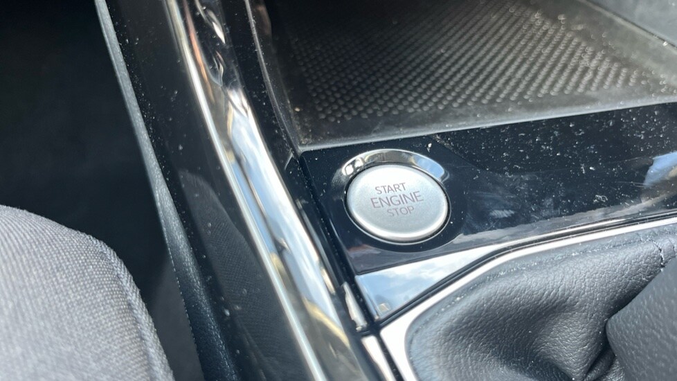 Used Volkswagen T-Cross 2025 for sale - 76539873: Photo 38