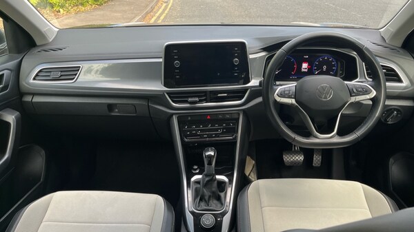 Used Volkswagen T-Roc 2022 for sale - 76112155: Photo 12