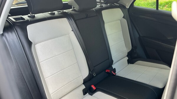 Used Volkswagen T-Roc 2022 for sale - 76112155: Photo 15