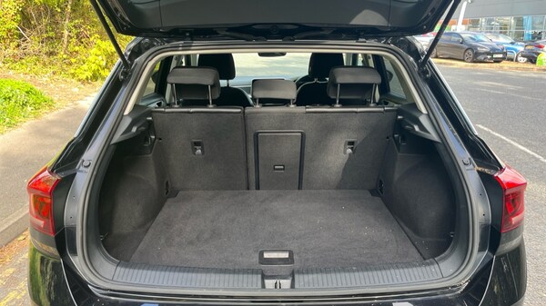 Used Volkswagen T-Roc 2022 for sale - 76112155: Photo 16