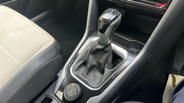 Used Volkswagen T-Roc 2022 for sale - 76112155: Photo 36