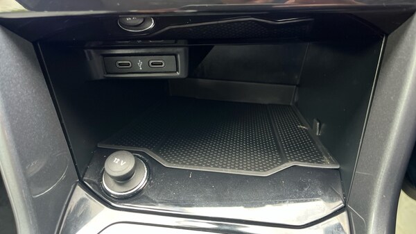 Used Volkswagen T-Roc 2022 for sale - 76112155: Photo 40