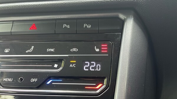 Used Volkswagen T-Roc 2022 for sale - 76112155: Photo 44