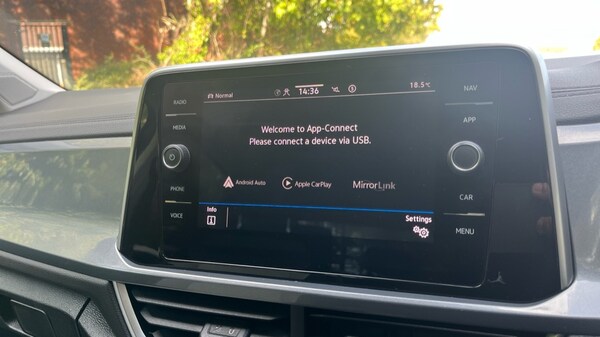 Used Volkswagen T-Roc 2022 for sale - 76112155: Photo 47
