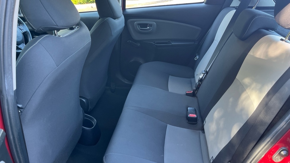 Used Toyota Yaris 2018 for sale - 76079452: Photo 14