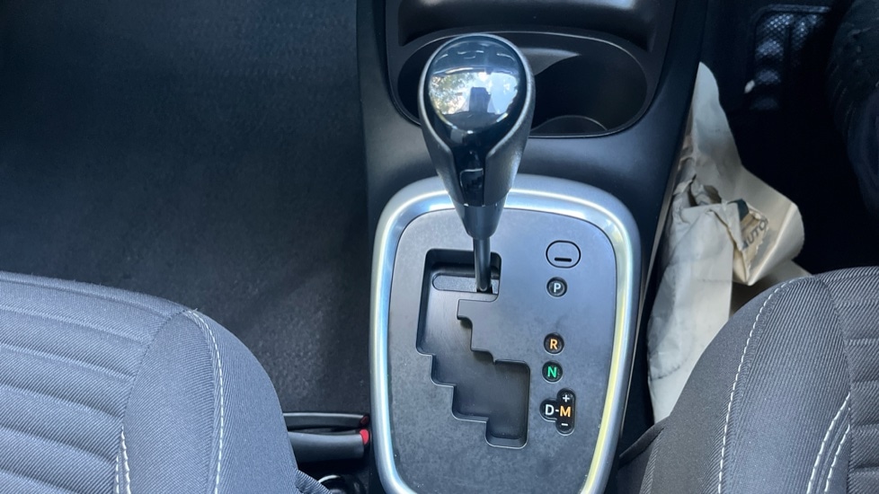 Used Toyota Yaris 2018 for sale - 76079452: Photo 28