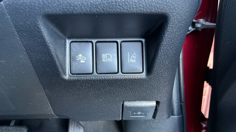 Used Toyota Yaris 2018 for sale - 76079452: Photo 34